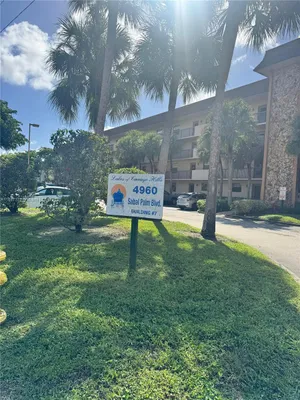 Property Slideshow image 2 of 17 | 4960 e sabal palm blvd apt 203, Tamarac, FL, 33319