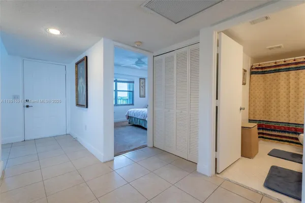 Property Slideshow image 2 of 14 | 1400 sw 131st way 410q, Pembroke Pines, FL, 33027