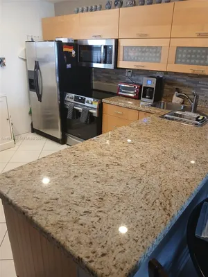 Property Slideshow image 2 of 9 | 330 se 2nd st 503e, Hallandale Beach, FL, 33009