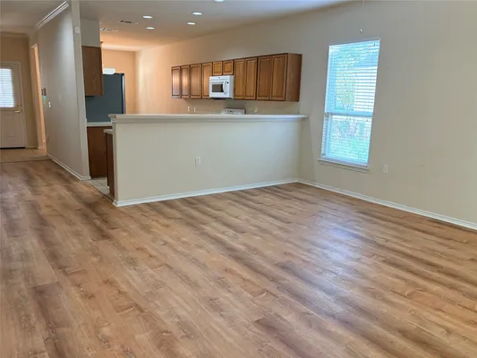 Property Slideshow image 3 of 29 | 318 crockett loop, Georgetown, TX, 78633