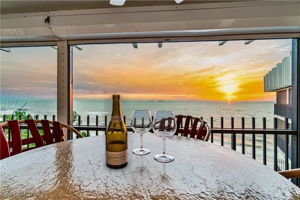 Property Slideshow image 2 of 50 | 3399 gulf shore blvd n ph-south, Naples, FL, 34103