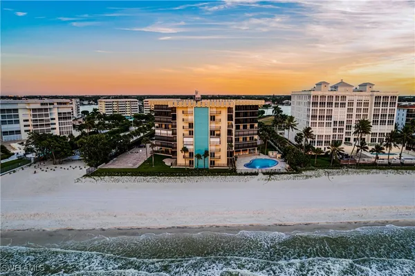 Property Slideshow image 3 of 50 | 3399 gulf shore blvd n ph-south, Naples, FL, 34103