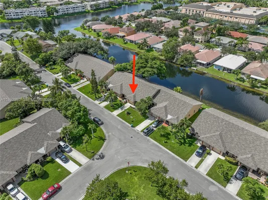 Property Slideshow image 3 of 43 | 7641 nw 99th ave, Tamarac, FL, 33321
