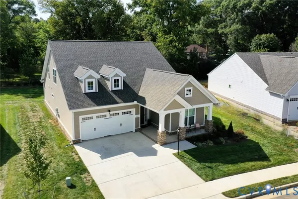 Property Slideshow image 2 of 50 | 7516 indian river run, Henrico, VA, 23231