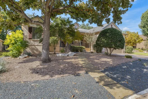 Property Slideshow image 3 of 36 | 105 liatris ln, Georgetown, TX, 78633