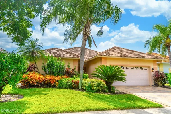 Property Slideshow image 2 of 35 | 7100 falcons glen blvd, Naples, FL, 34113