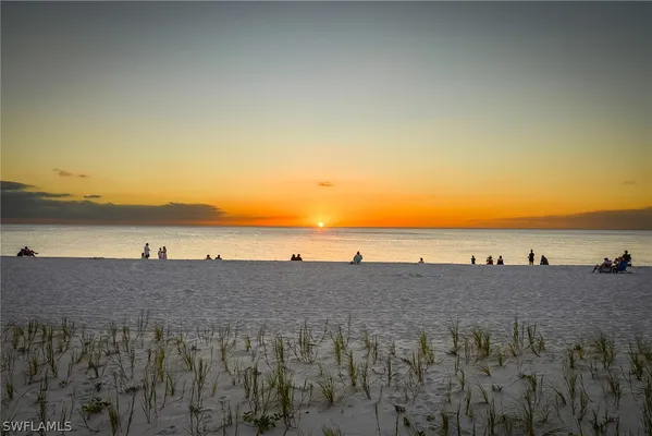 Property Slideshow image 3 of 41 | 3483 gulf shore blvd 502, Naples, FL, 34103