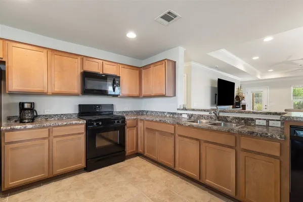 Property Slideshow image 3 of 35 | 233 hobby st, Georgetown, TX, 78633