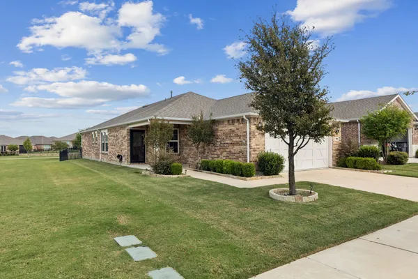Property Slideshow image 2 of 30 | 7677 parade dr, Aubrey, TX, 76227