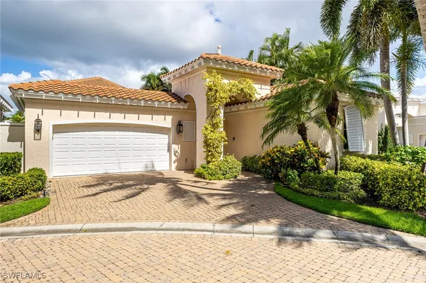 Property Slideshow image 2 of 46 | 7905 cocobay dr # 15, Naples, FL, 34108