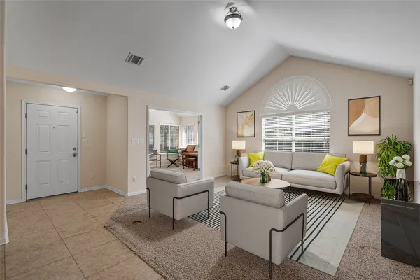 Property Slideshow image 3 of 33 | 30 wildwood dr 91, Georgetown, TX, 78633