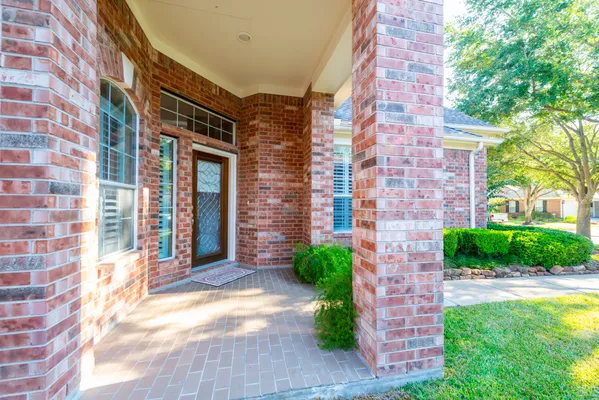 Property Slideshow image 3 of 32 | 24910 cinco manor ln, Katy, TX, 77494