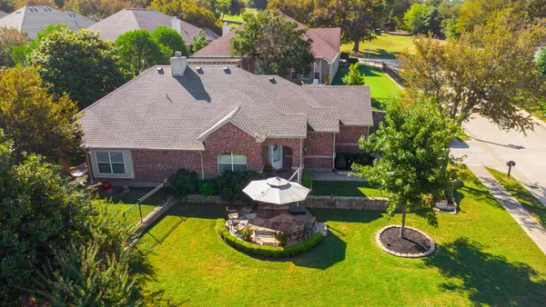 Property Slideshow image 3 of 40 | 927 ocean dr, Fairview, TX, 75069