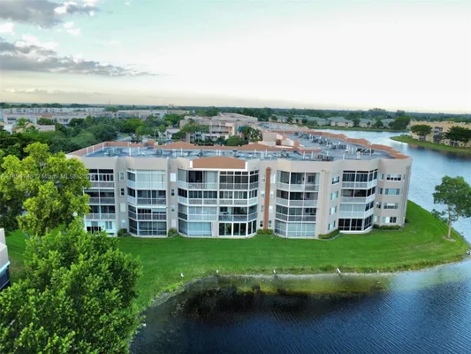 Property Slideshow image 2 of 30 | 7440 granville dr 213, Tamarac, FL, 33321