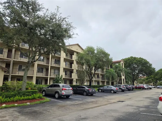Property Slideshow image 2 of 25 | 1001 sw 141st ave 412k, Pembroke Pines, FL, 33027