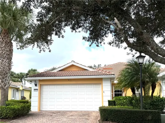 Property Slideshow image 2 of 26 | 4997 corsica sq, Vero Beach, FL, 32967