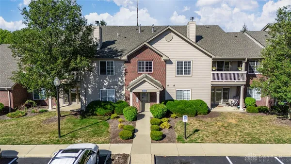 Property Slideshow image 2 of 36 | 1963 waterstone blvd 104, Miamisburg, OH, 45342