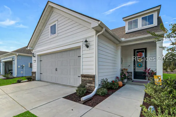 Property Slideshow image 3 of 35 | 835 aurora way, Bluffton, SC, 29909