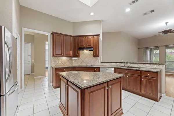 Property Slideshow image 2 of 38 | 1458 cattle baron ct, Fairview, TX, 75069