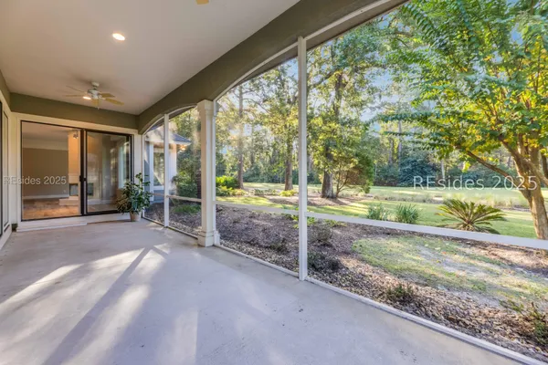 Property Slideshow image 3 of 27 | 567 colonial dr, Hilton Head Island, SC, 29926