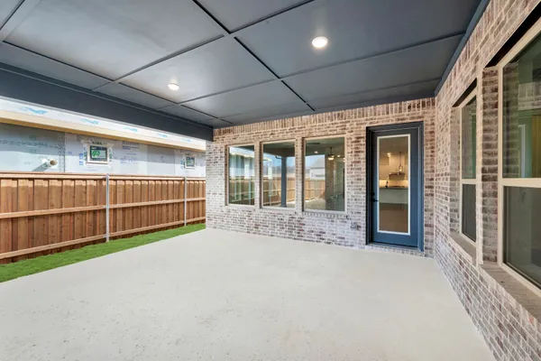 Property Slideshow image 2 of 33 | 2075 pine grove ln, Arlington, TX, 76005