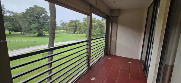 Property Slideshow image 2 of 36 | 8050 w mcnab rd 212, Tamarac, FL, 33321