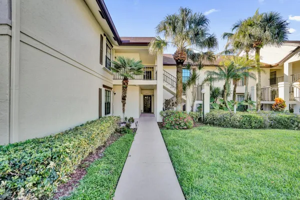Property Slideshow image 3 of 101 | 3373 jog park dr, ,, FL, 33467