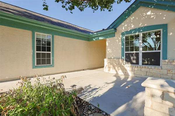 Property Slideshow image 3 of 40 | 306 cobalt cv, Georgetown, TX, 78633