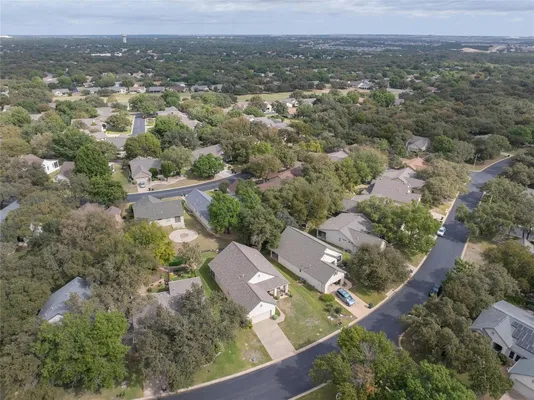 Property Slideshow image 3 of 29 | 155 dan moody trl, Georgetown, TX, 78633