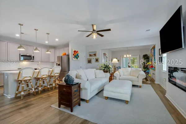 Property Slideshow image 3 of 33 | 57 garden gate cir e unit e, Hardeeville, SC, 29927