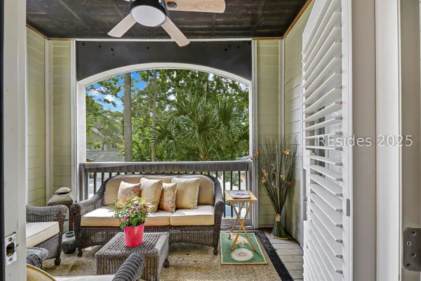 Property Slideshow image 2 of 39 | 380 marshland rd h27, Hilton Head Island, SC, 29926