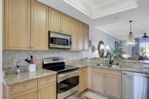 Property Slideshow image 3 of 8 | 10250 heritage bay blvd 3615, Naples, FL, 34120