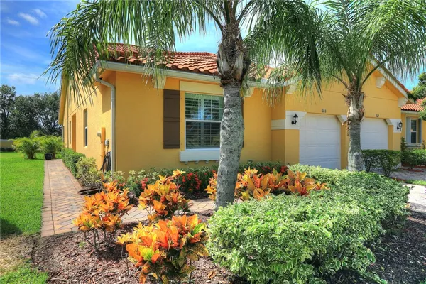 Property Slideshow image 2 of 35 | 6345 oxford cir unit 101a, Vero Beach, FL, 32966