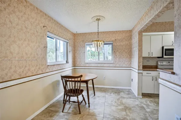 Property Slideshow image 3 of 35 | 13105 sw 16th ct 101l, Pembroke Pines, FL, 33027