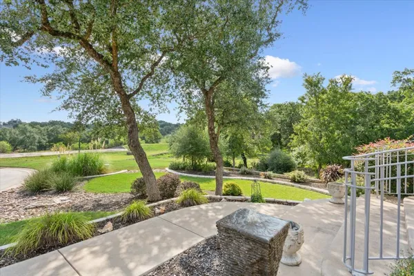 Property Slideshow image 3 of 40 | 116 hacienda heights cv, Georgetown, TX, 78633