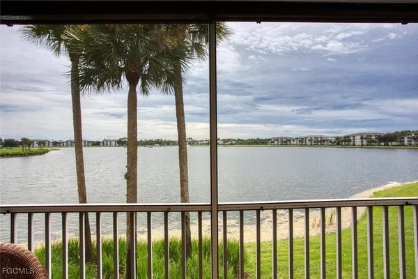 Property Slideshow image 2 of 37 | 10361 butterfly palm dr 727, Fort Myers, FL, 33966