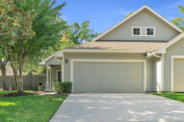 Property Slideshow image 2 of 47 | 34 greenwich pl, Conroe, TX, 77384