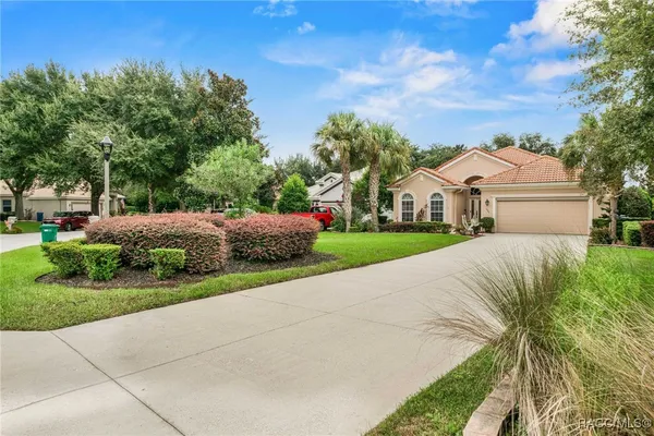Property Slideshow image 3 of 59 | 1720 n sky glen path, Hernando, FL, 34442