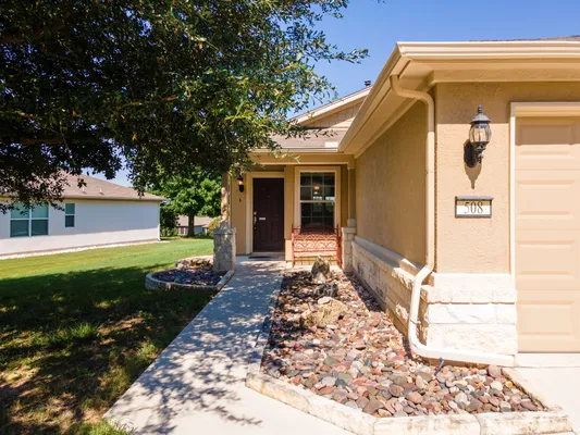 Property Slideshow image 3 of 26 | 508 salt creek ln, Georgetown, TX, 78633
