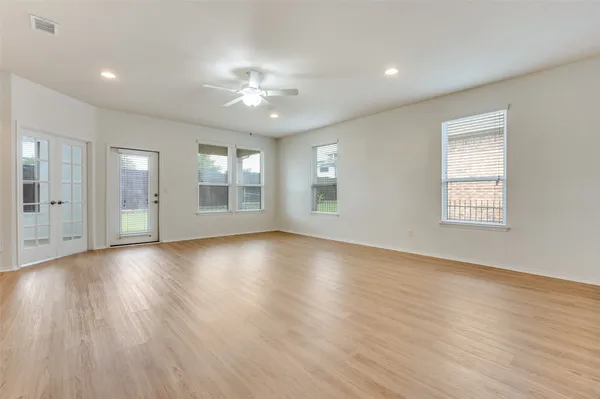 Property Slideshow image 3 of 30 | 6445 paragon dr, Frisco, TX, 75036