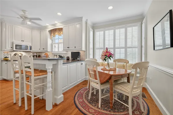 Property Slideshow image 3 of 35 | 174 highland, Williamsburg, VA, 23188