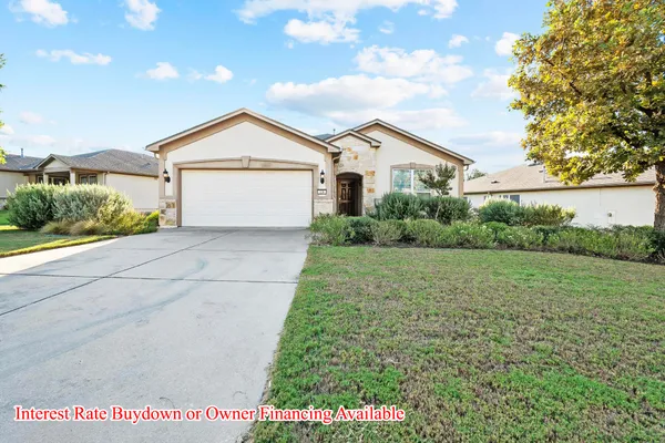 Property Slideshow image 2 of 31 | 136 prairie creek trl, Georgetown, TX, 78633