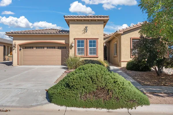 Property Slideshow image 3 of 42 | 370 zuni river cir, Los Lunas, NM, 87031