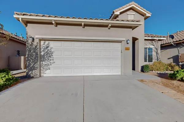 Property Slideshow image 3 of 46 | 806 purple aster, Bernalillo, NM, 87004