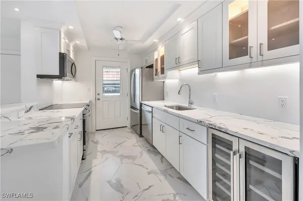 Property Slideshow image 2 of 47 | 222 harbour dr apt 114, Naples, FL, 34103