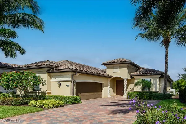 Property Slideshow image 2 of 43 | 2990 aviamar cir, Naples, FL, 34114