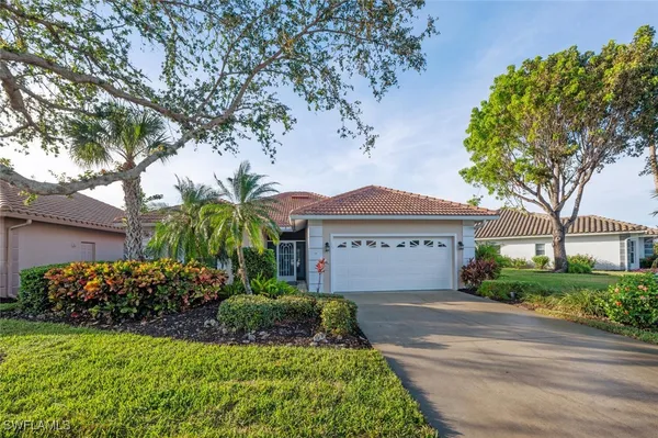 Property Slideshow image 2 of 33 | 7107 falcons glen blvd, Naples, FL, 34113