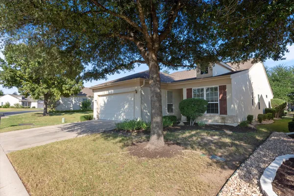 Property Slideshow image 2 of 38 | 112 winter dr, Georgetown, TX, 78633