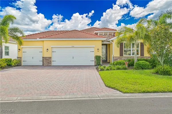 Property Slideshow image 2 of 43 | 3256 birch tree ln, Alva, FL, 33920