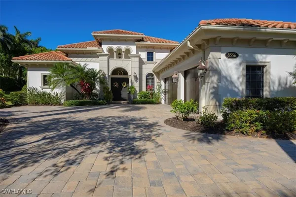 Property Slideshow image 2 of 38 | 8556 majorca ln, Naples, FL, 34114
